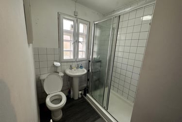 5 bed flat, Dickenson Road, Victoria Park, Manchester, M145HZ - Image 10